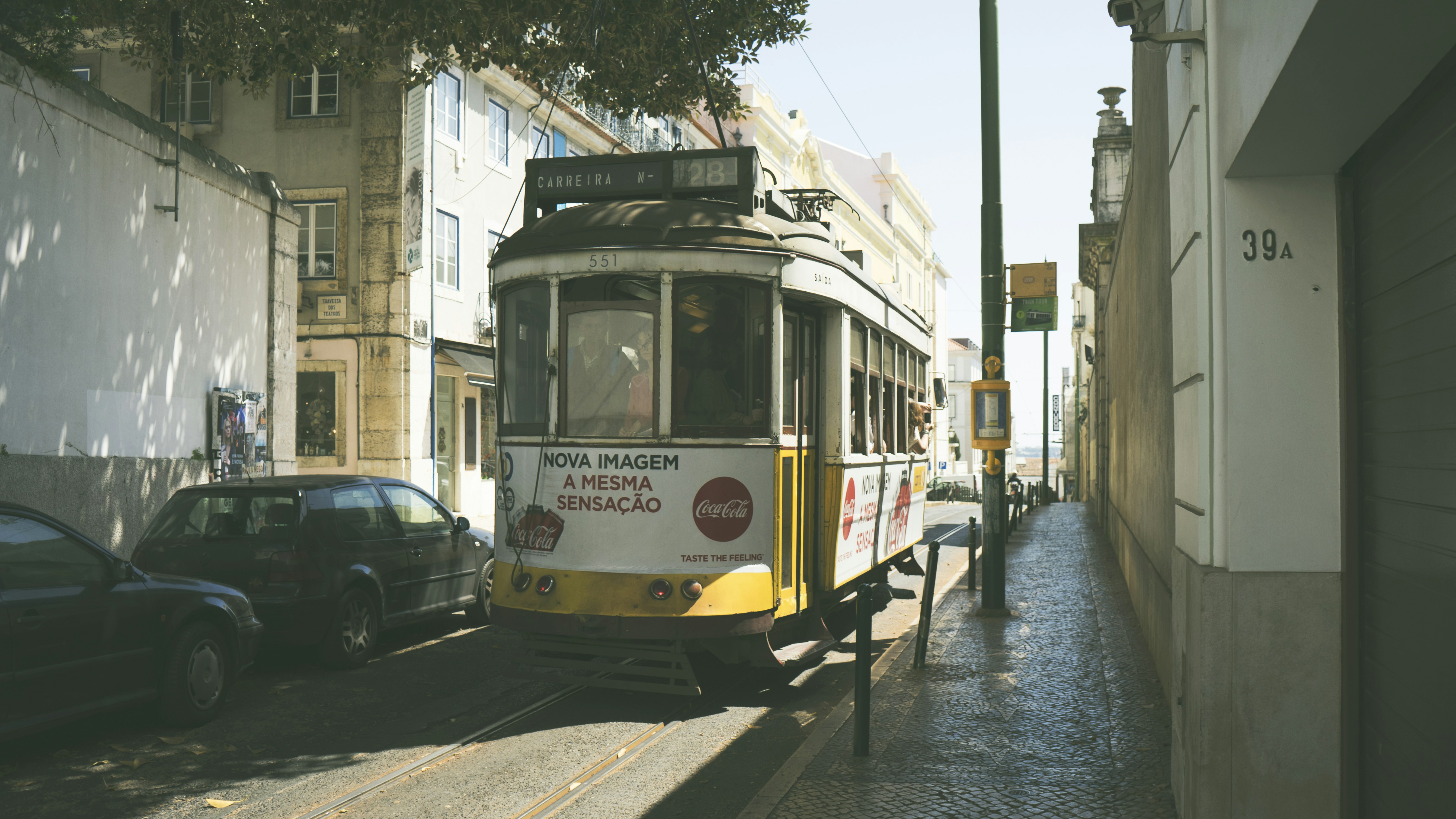 Free Unsplash photo from os_ frames