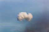 Flowchart showing the step-by-step cloud migration process with clear milestones.