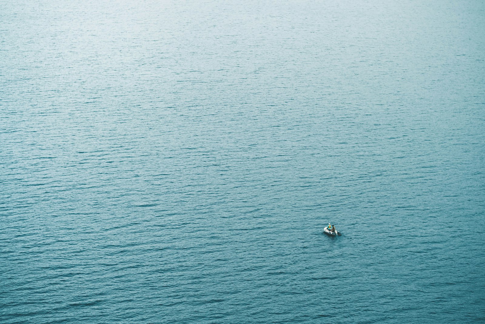 Fujifilm X-T1 + Fujifilm XF 56mm F1.2 R sample photo. Person in boat sailing photography