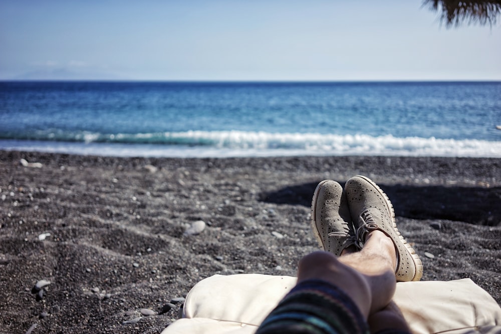 plan d’eau dans la plage