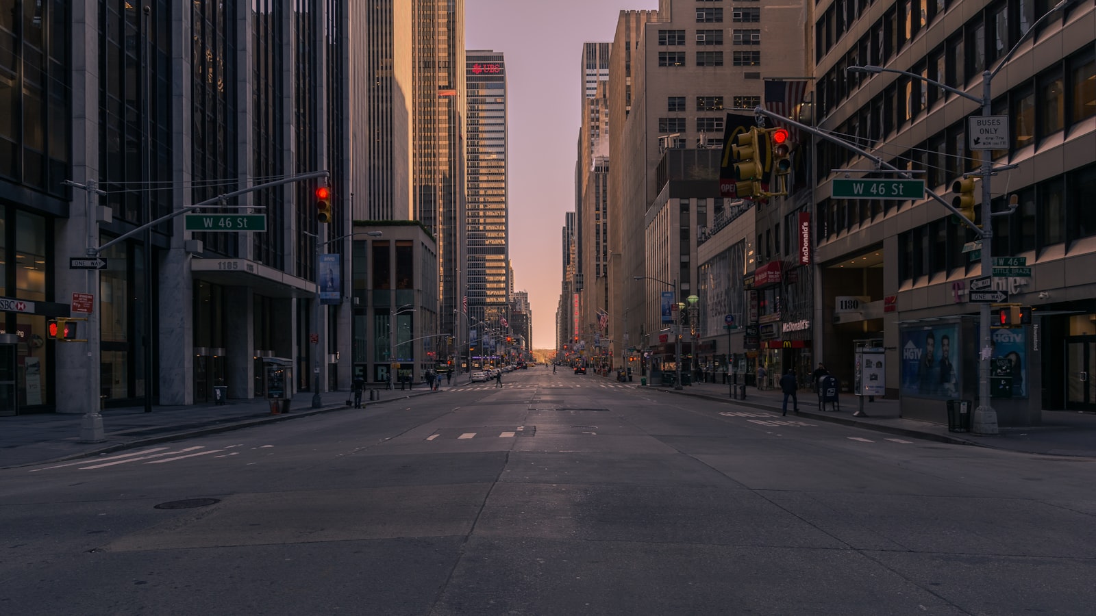 Nikon D7100 + Sigma 17-50mm F2.8 EX DC OS HSM sample photo. Gray concrete road between photography