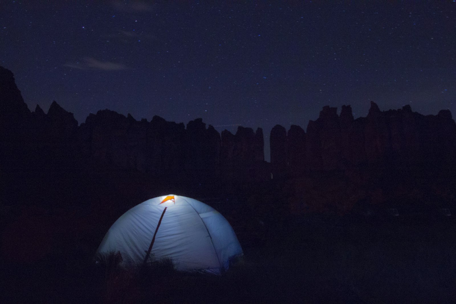 Tokina AT-X 242 AF 24-200mm f/3.5-5.6 sample photo. White dome tent in photography