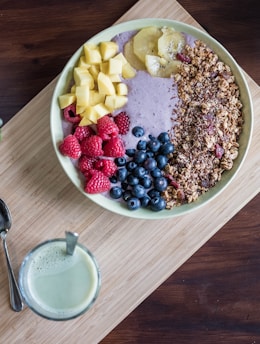 flat lay photography of fruits on plate