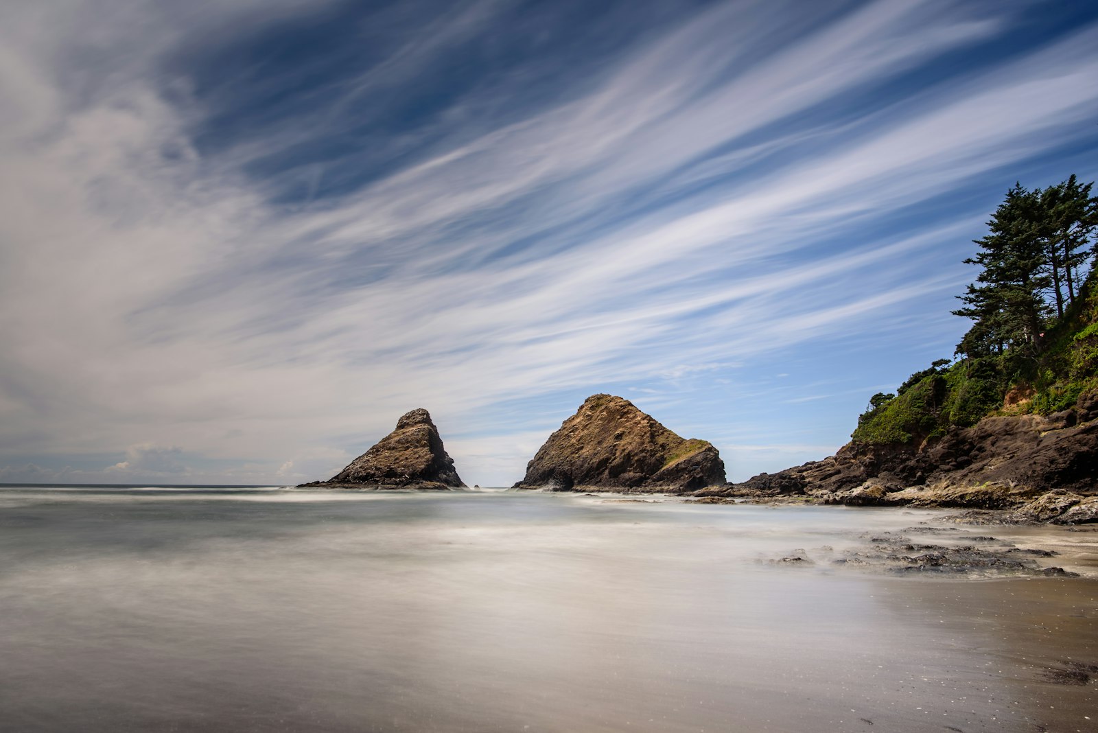 Nikon D750 + Nikon AF-S Nikkor 20mm F1.8G ED sample photo. Mountain near body of photography