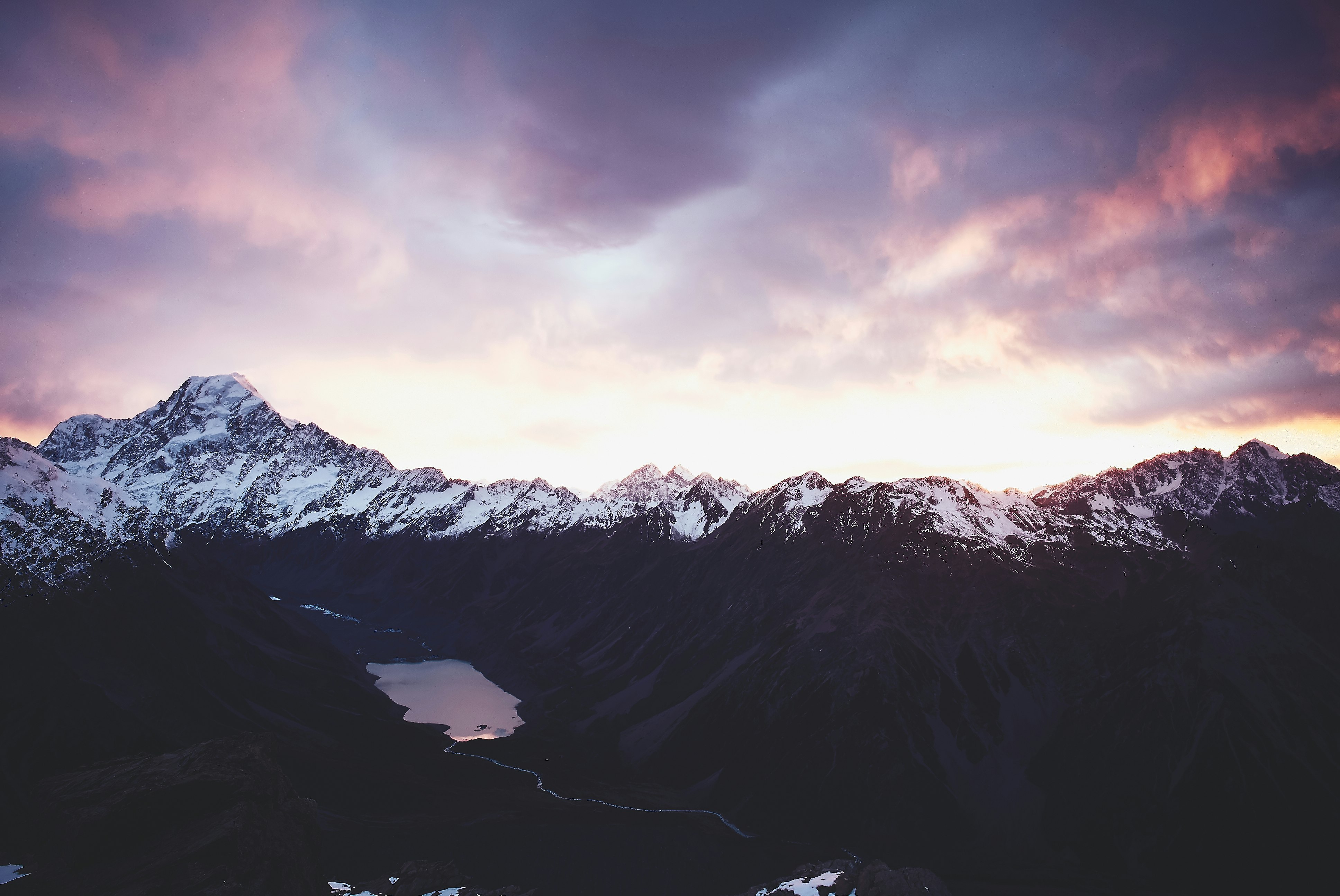 lanscape photo of mountain alps