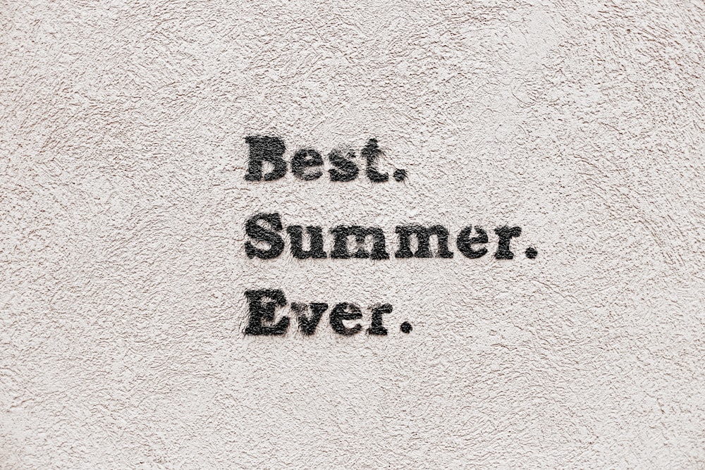 La meilleure superposition de texte de l’été de tous les temps