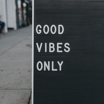 good vibes only text