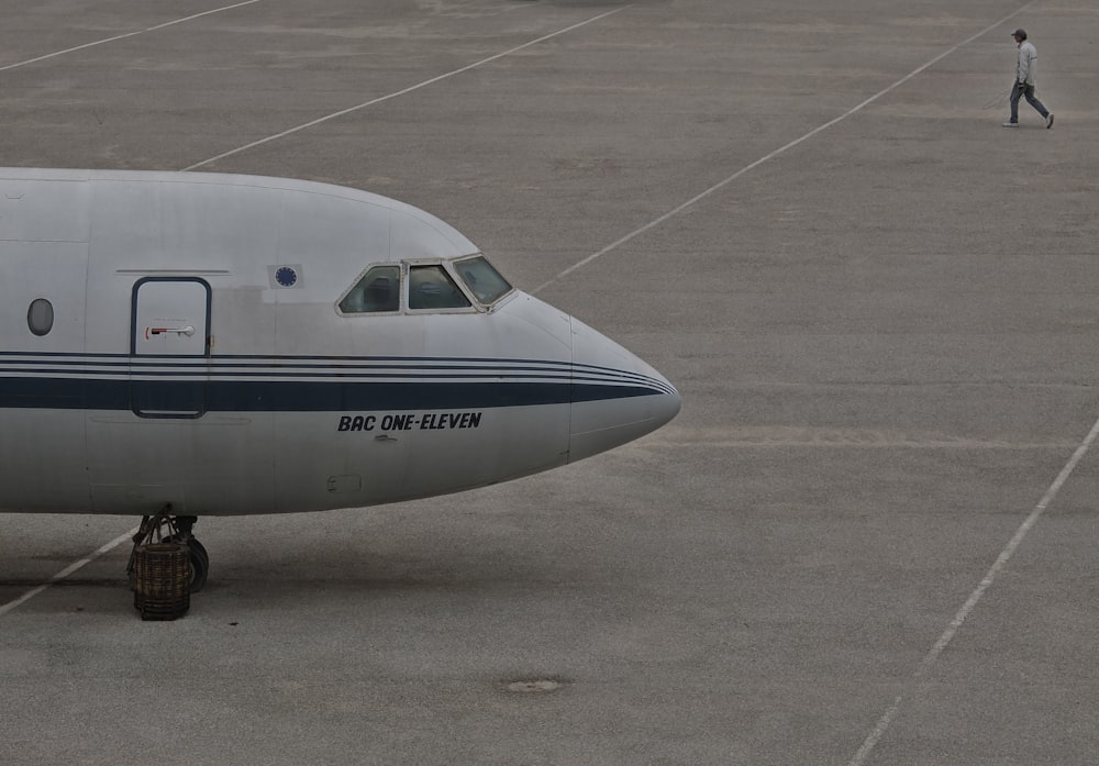 aereo sull'aeroporto