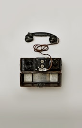 black crank phone