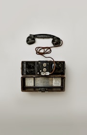 black crank phone