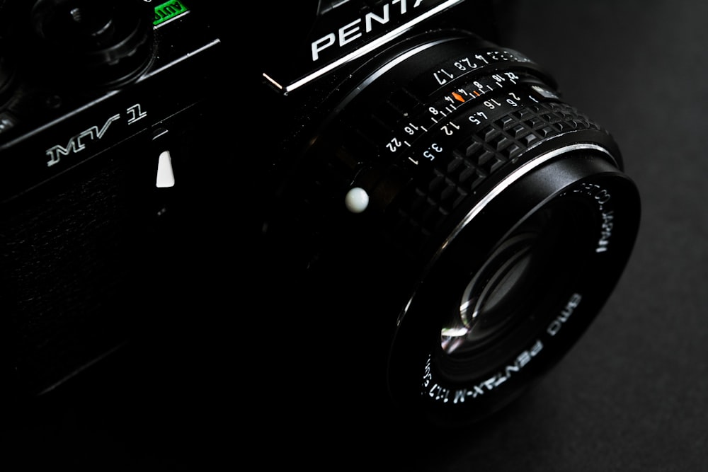 블랙 펜탁스 SLR 카메라