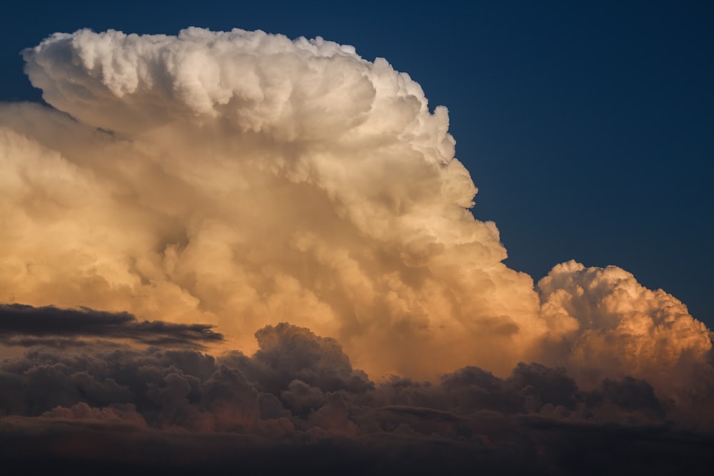 Weiße Wolken