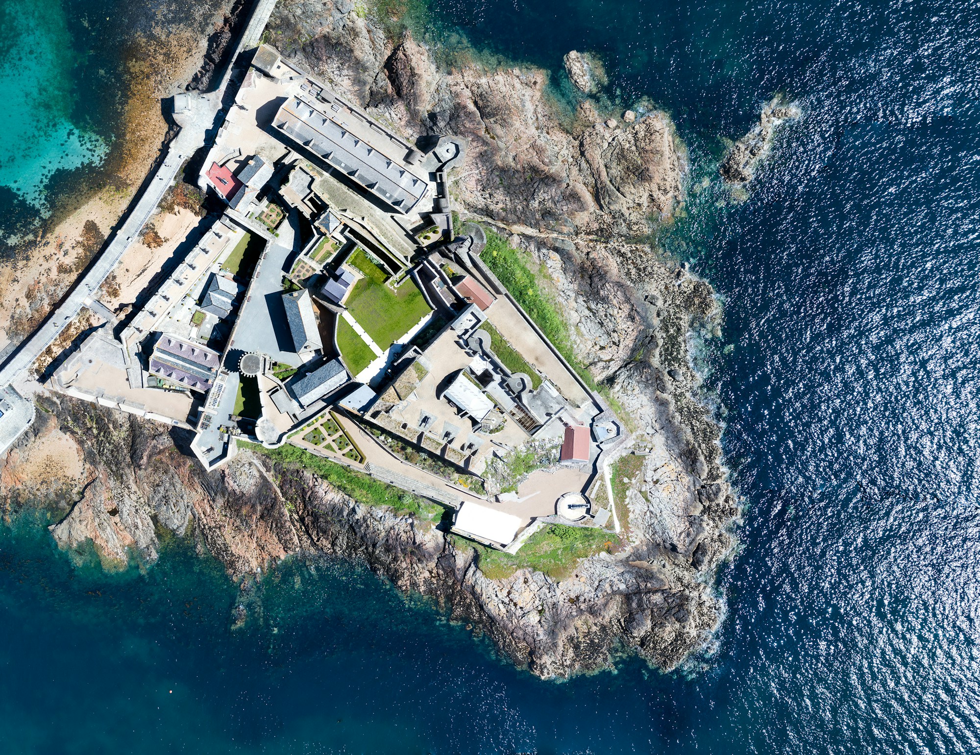 Exploring St. Peter Port: A Complete Travel Guide