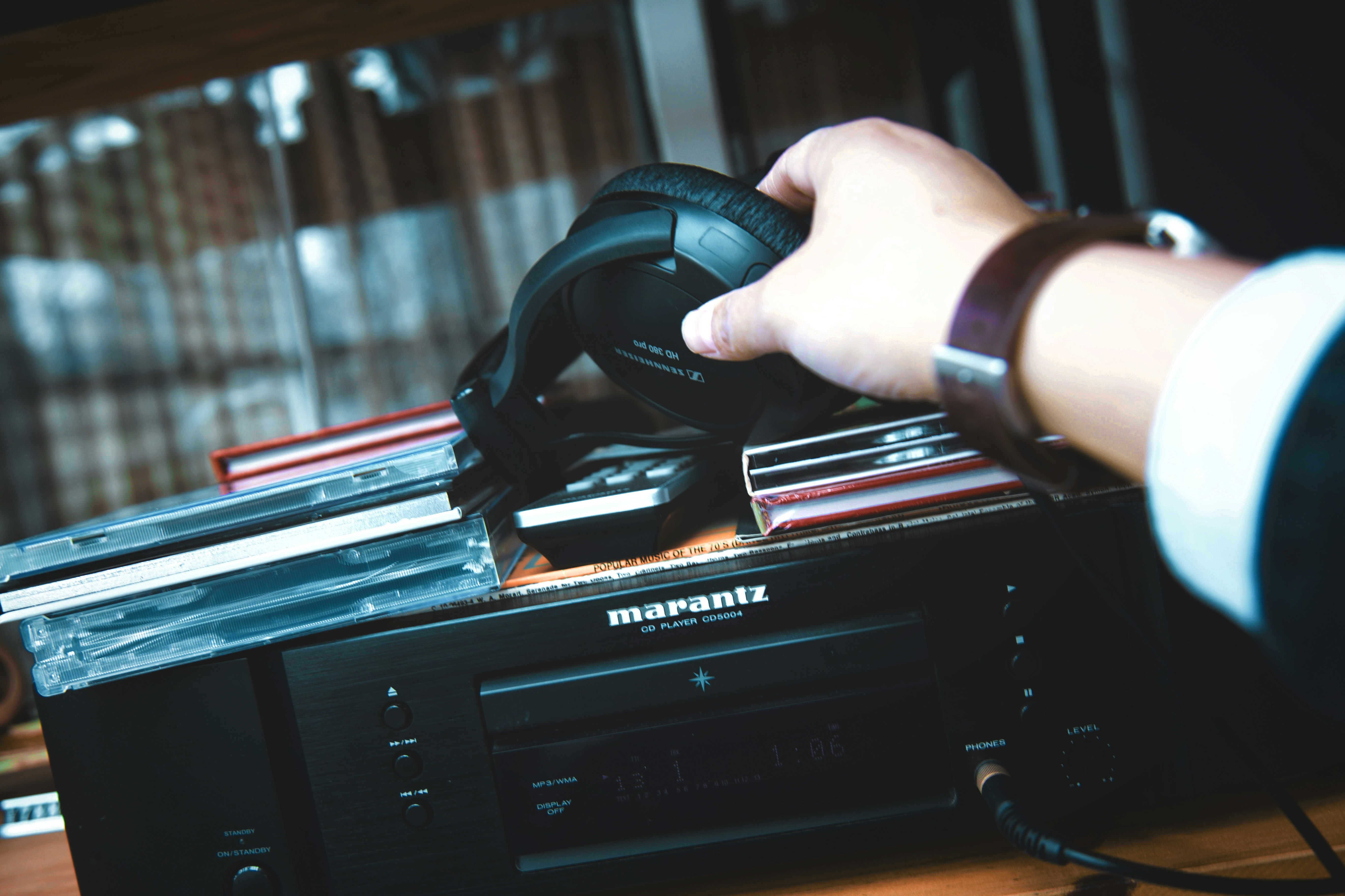 Free Unsplash photo from zhou vicky