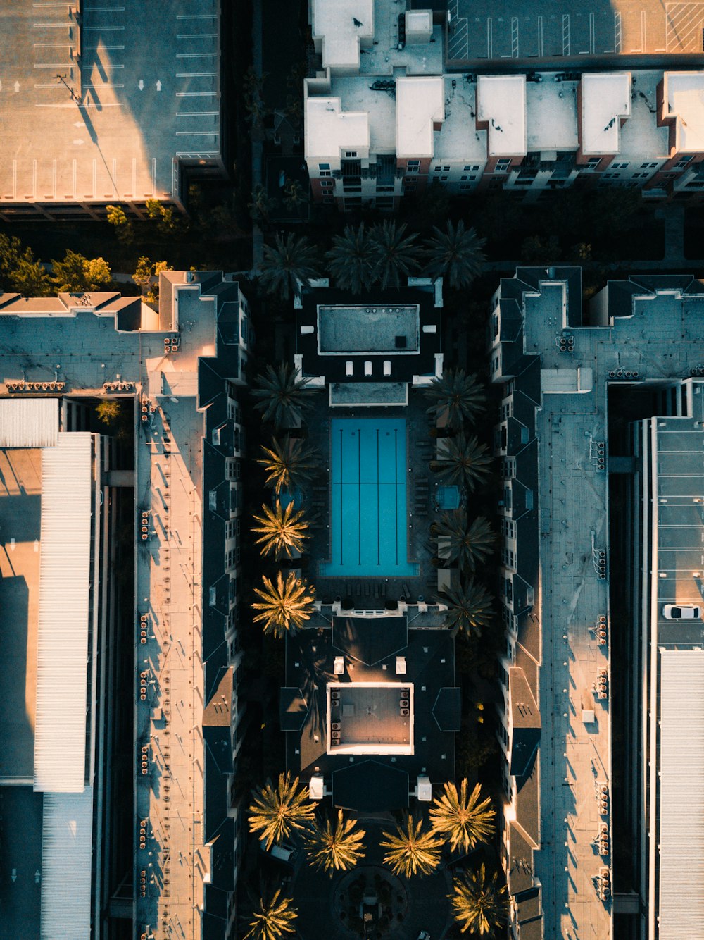 Fotografía de alto ángulo del edificio