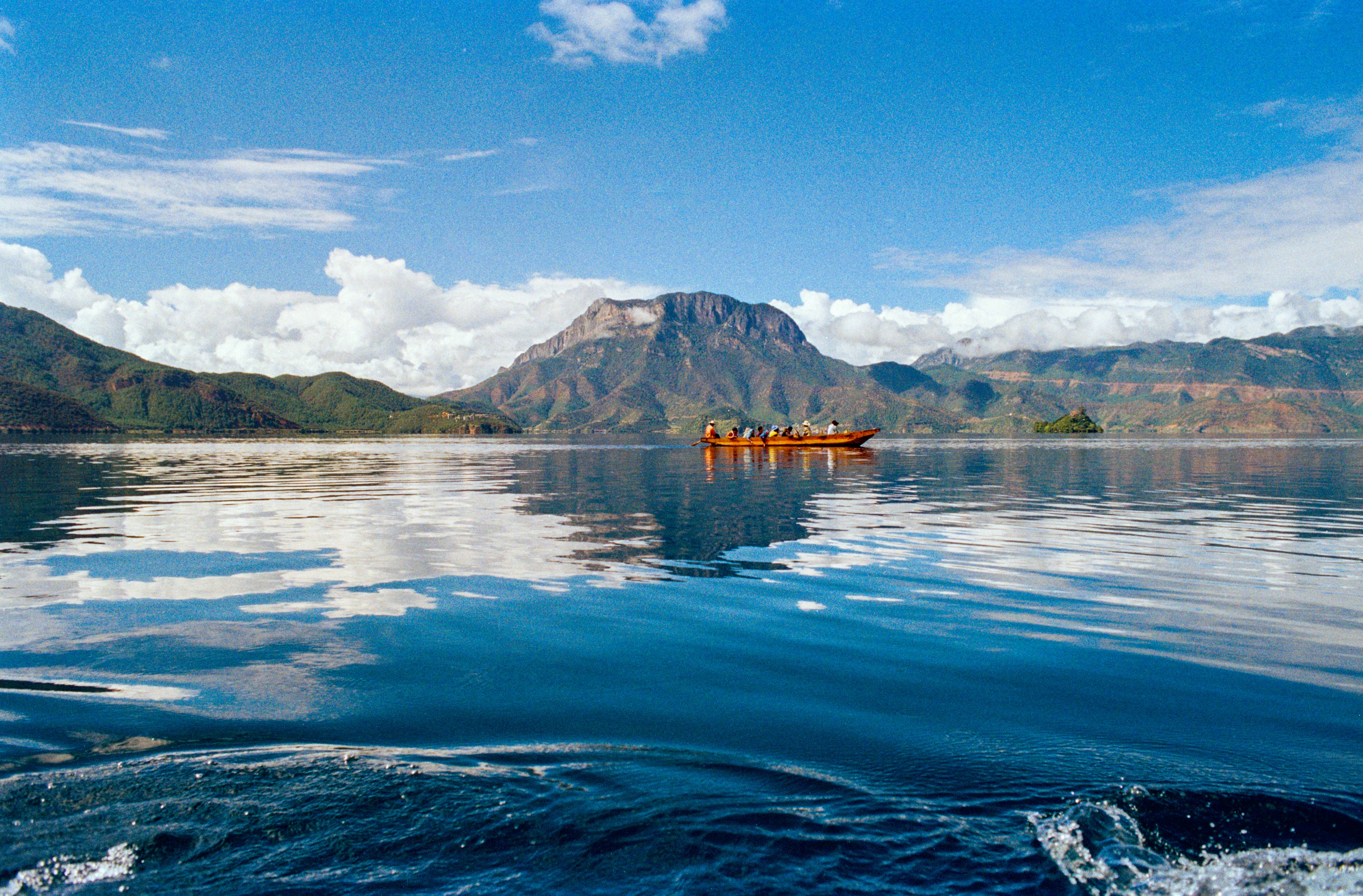 Free Unsplash photo from NASa Qian