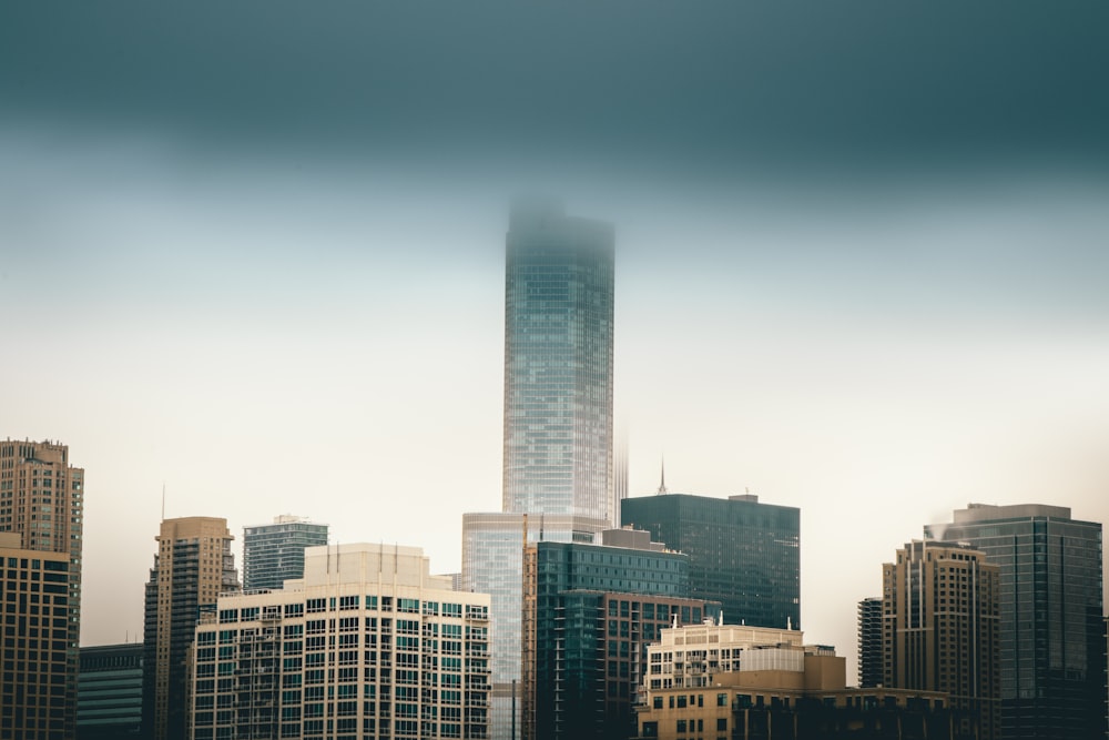 gray concrete building