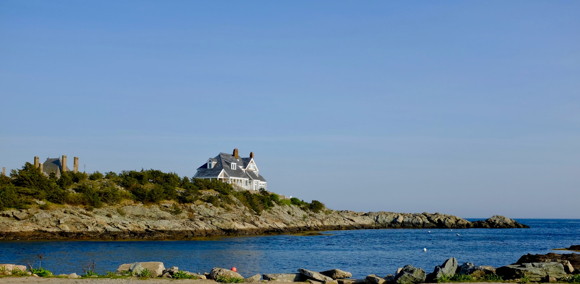 Panoramic shot from the estate’s terrace overlooking the calm sea, capturing the serene coastal atmosphere of Ramsgate.