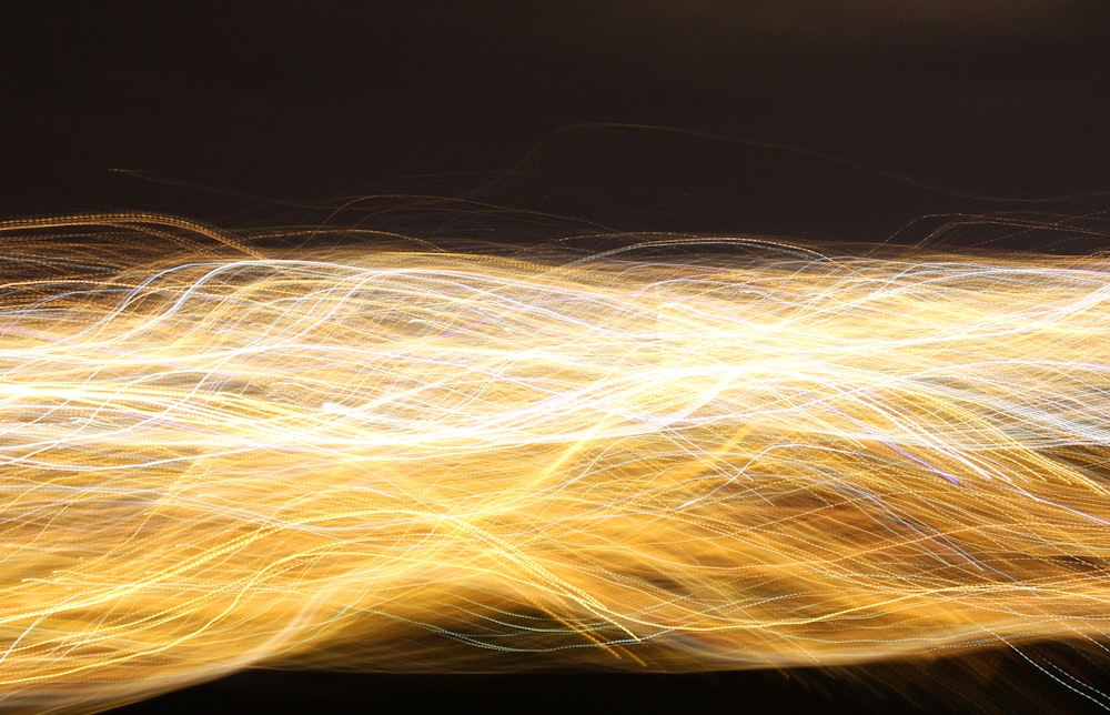 Photographie en accéléré de la lumière jaune