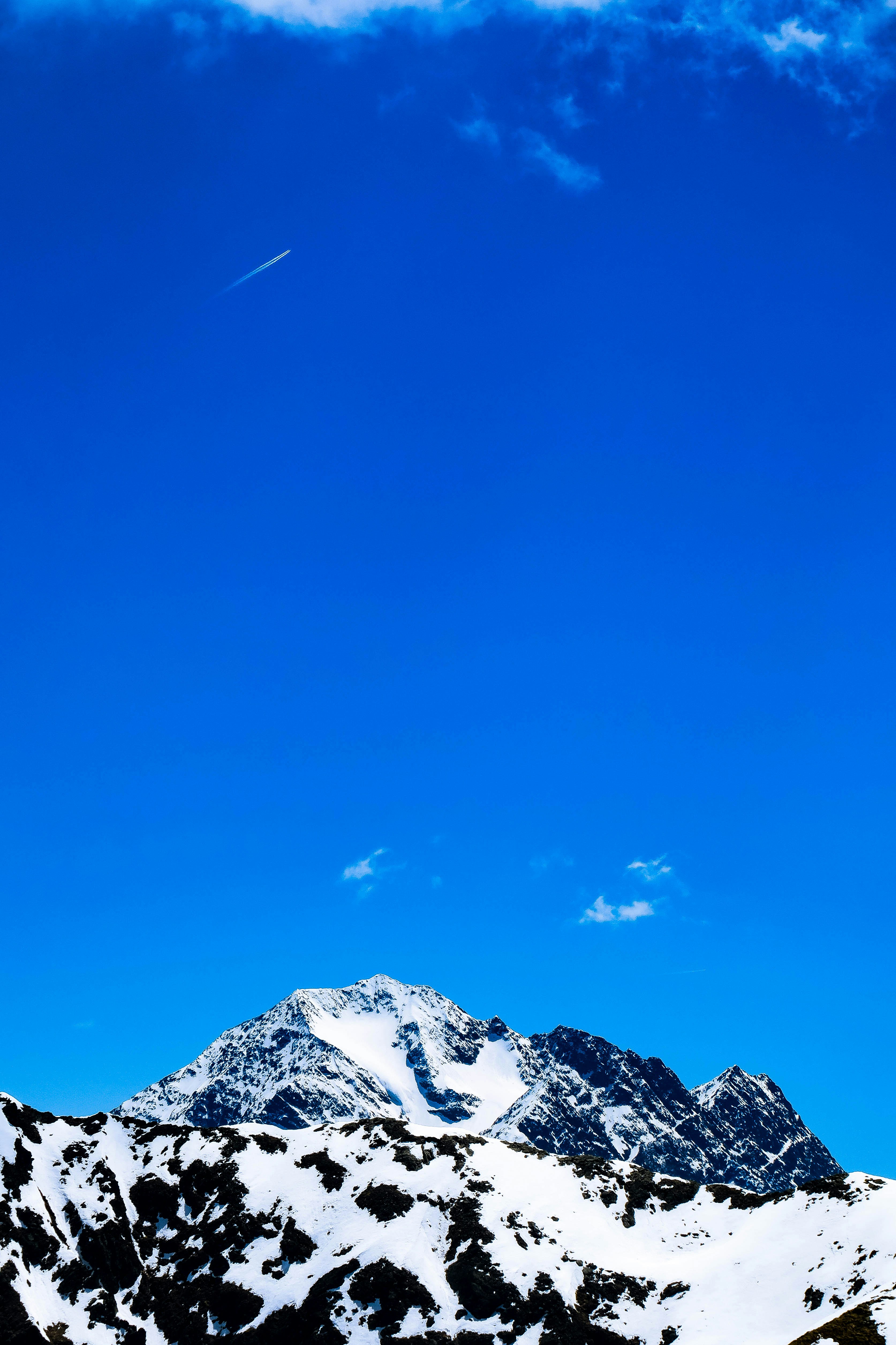 Free Unsplash photo from Markos Mant