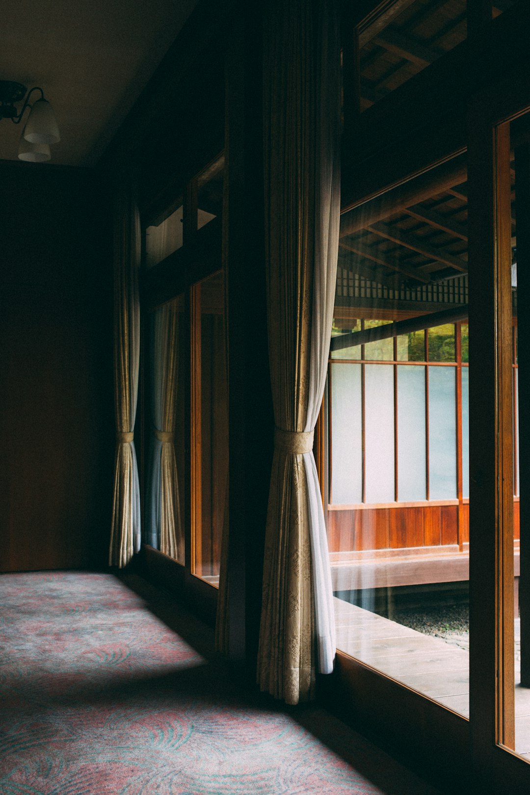 white and beige curtain