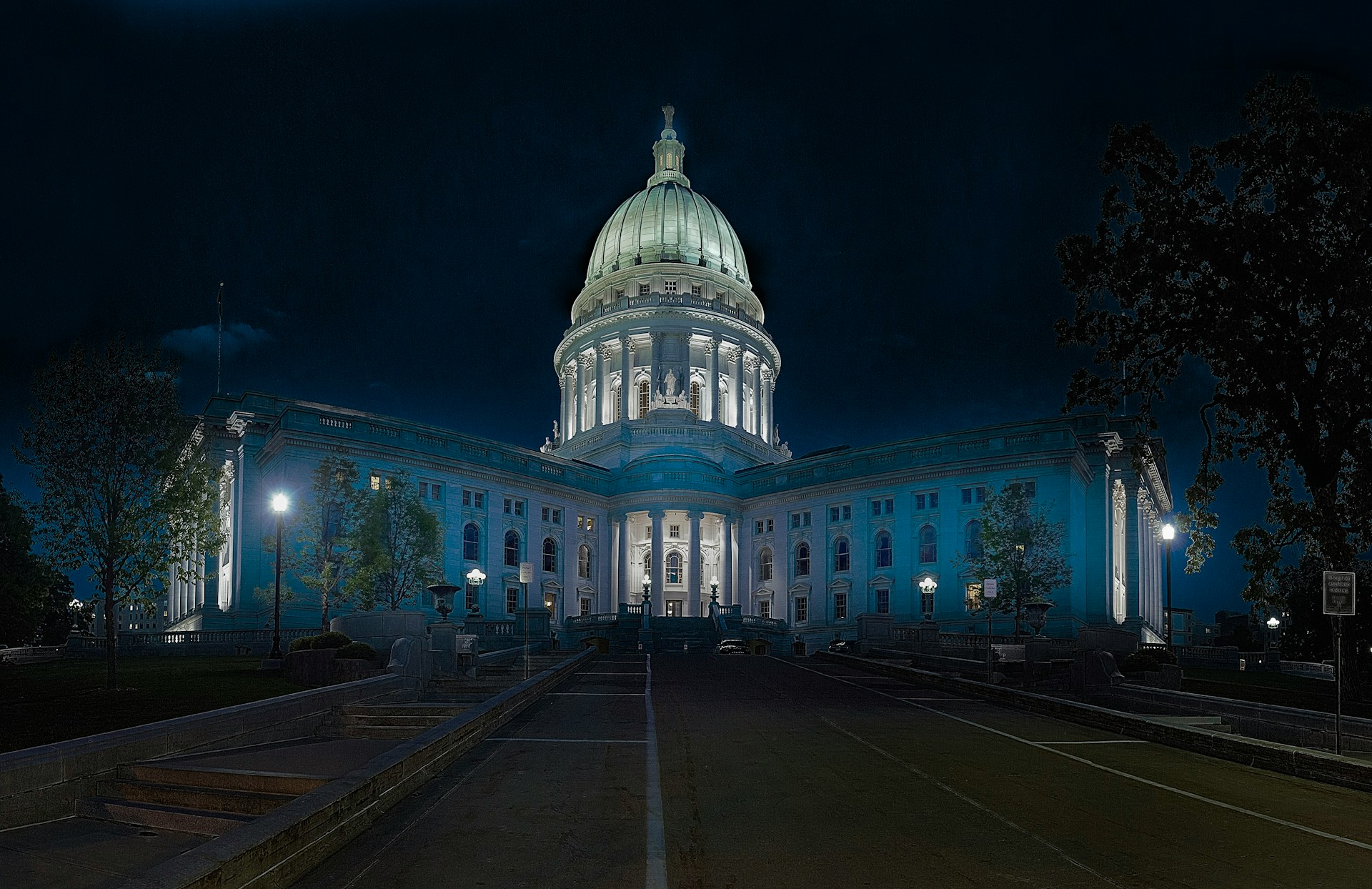 State Capitol buildings