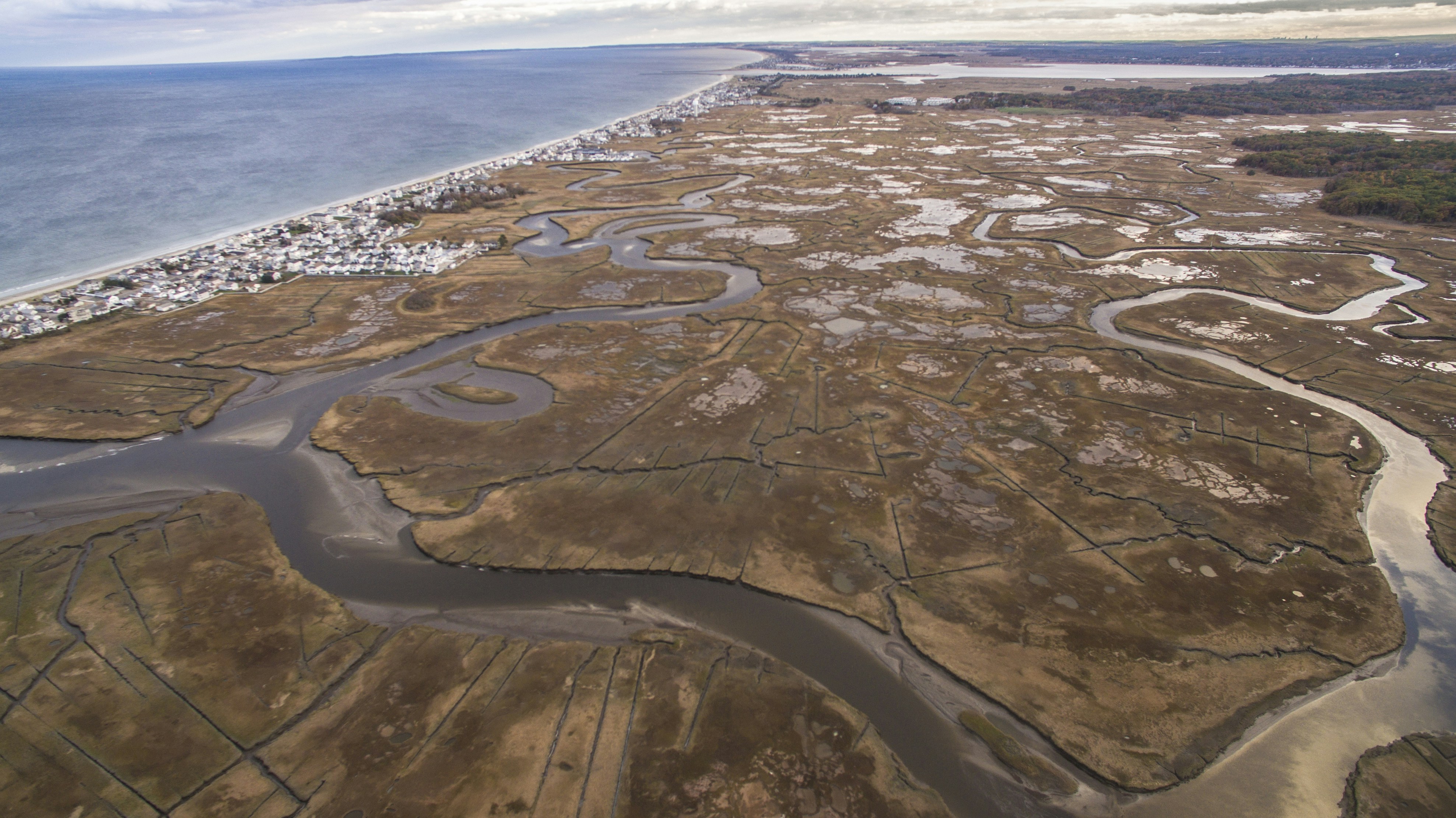 Free Unsplash photo from Derek Thomson