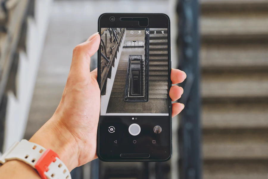 Person holding a smartphone in Luzhou, China
