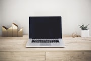 Apple MacBook Air M3 15-inch 16GB 512GB — Midnight