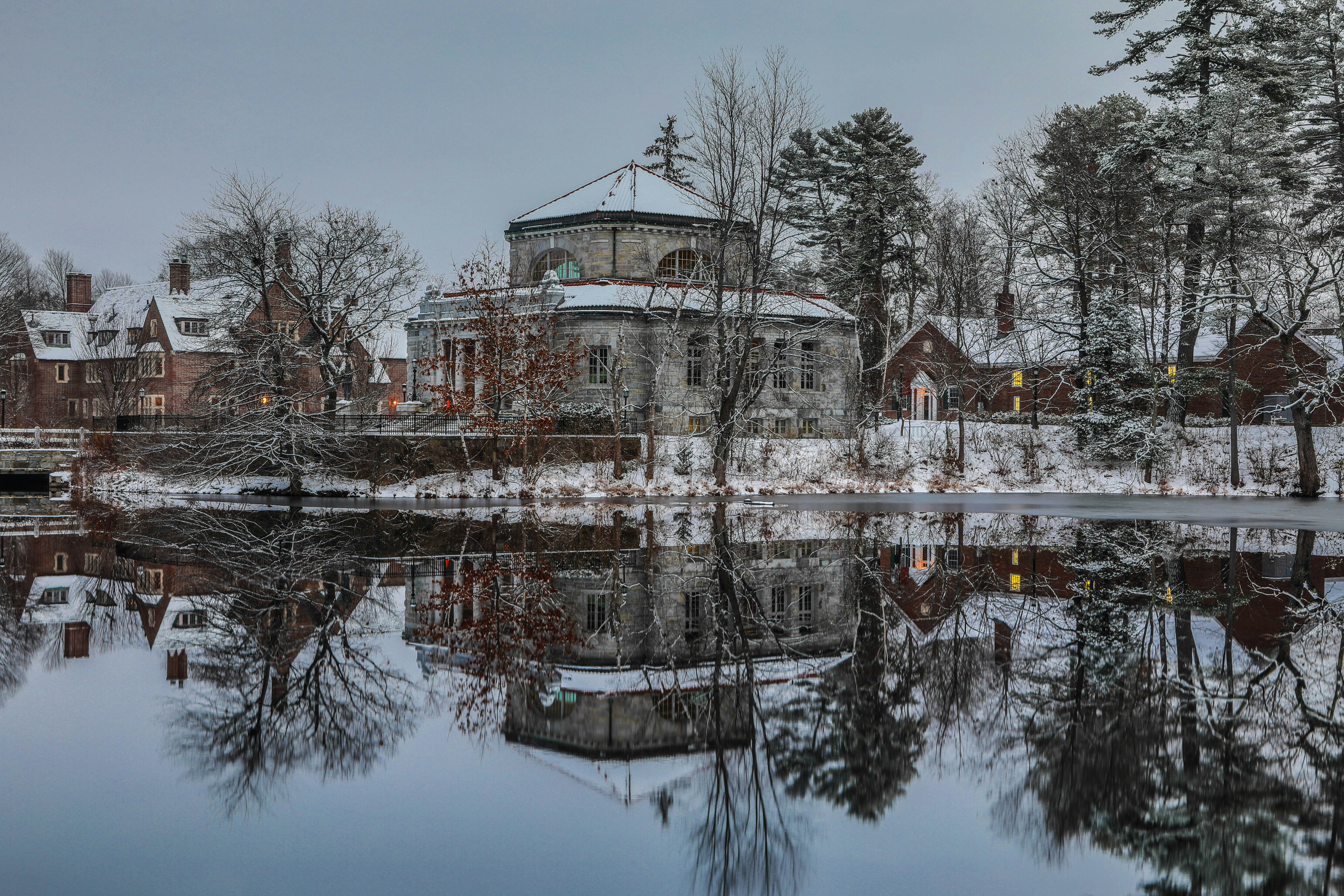 Free Unsplash photo from Derek Thomson