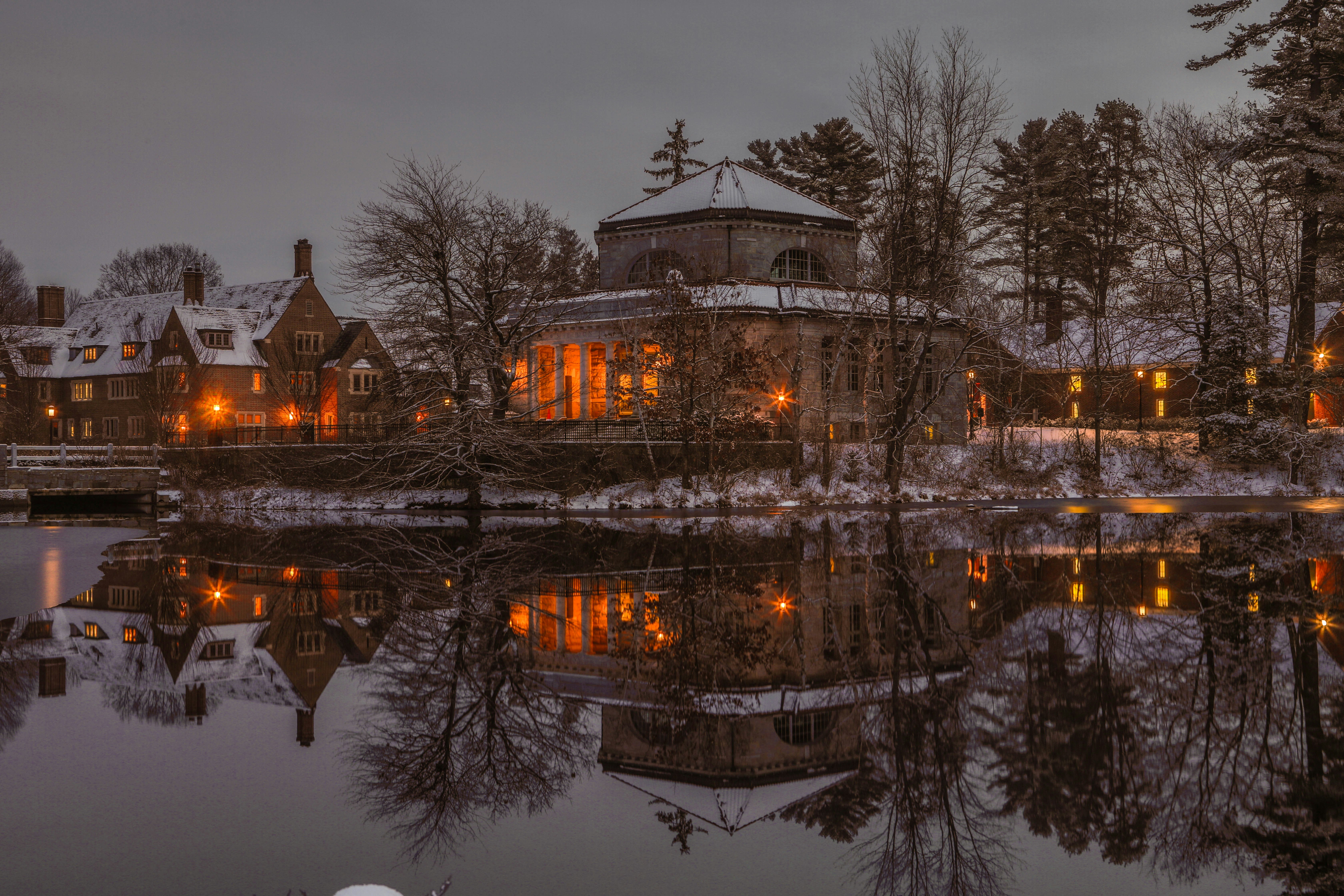 Free Unsplash photo from Derek Thomson