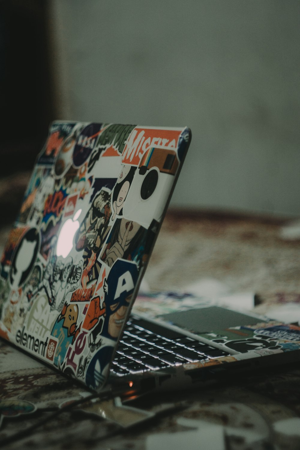 550+ Laptop Stickers Pictures  Download Free Images on Unsplash