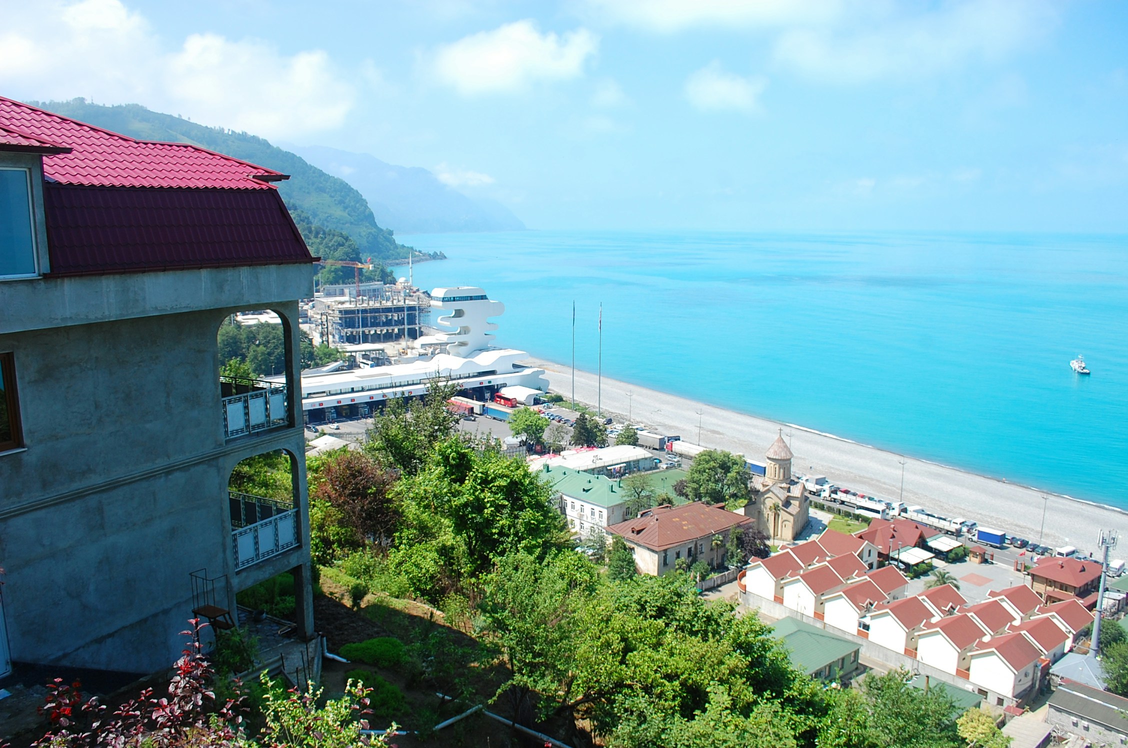 Free Unsplash photo from Luka Davitadze