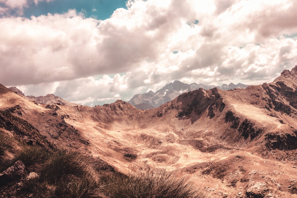 Fotografía de paisaje de montaña