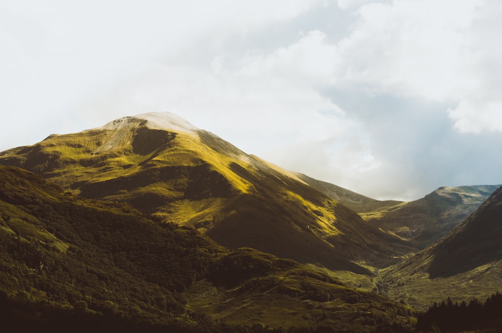 fotografia de paisagem da montanha