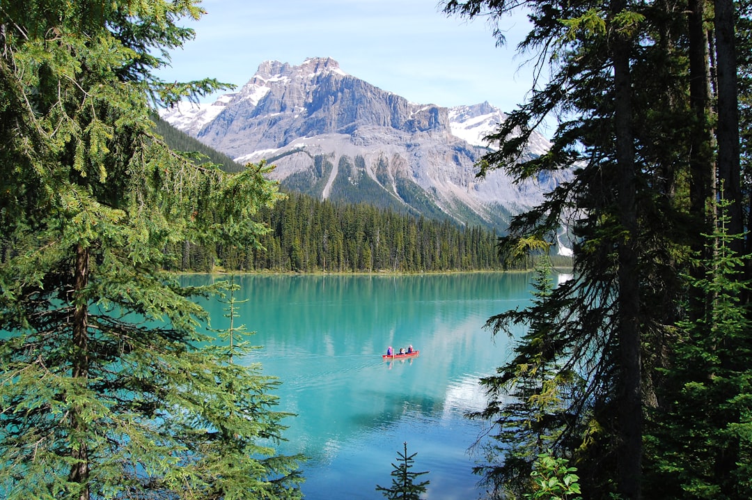 Glacial lake photo spot Emerald Lake Abraham Lake