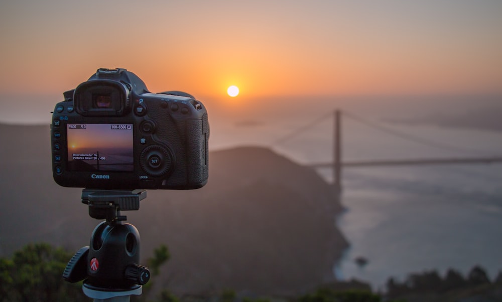 DSLR camera pointed on Golden Gate Bridge, San Francisco