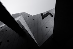 Warm Modern Geometry