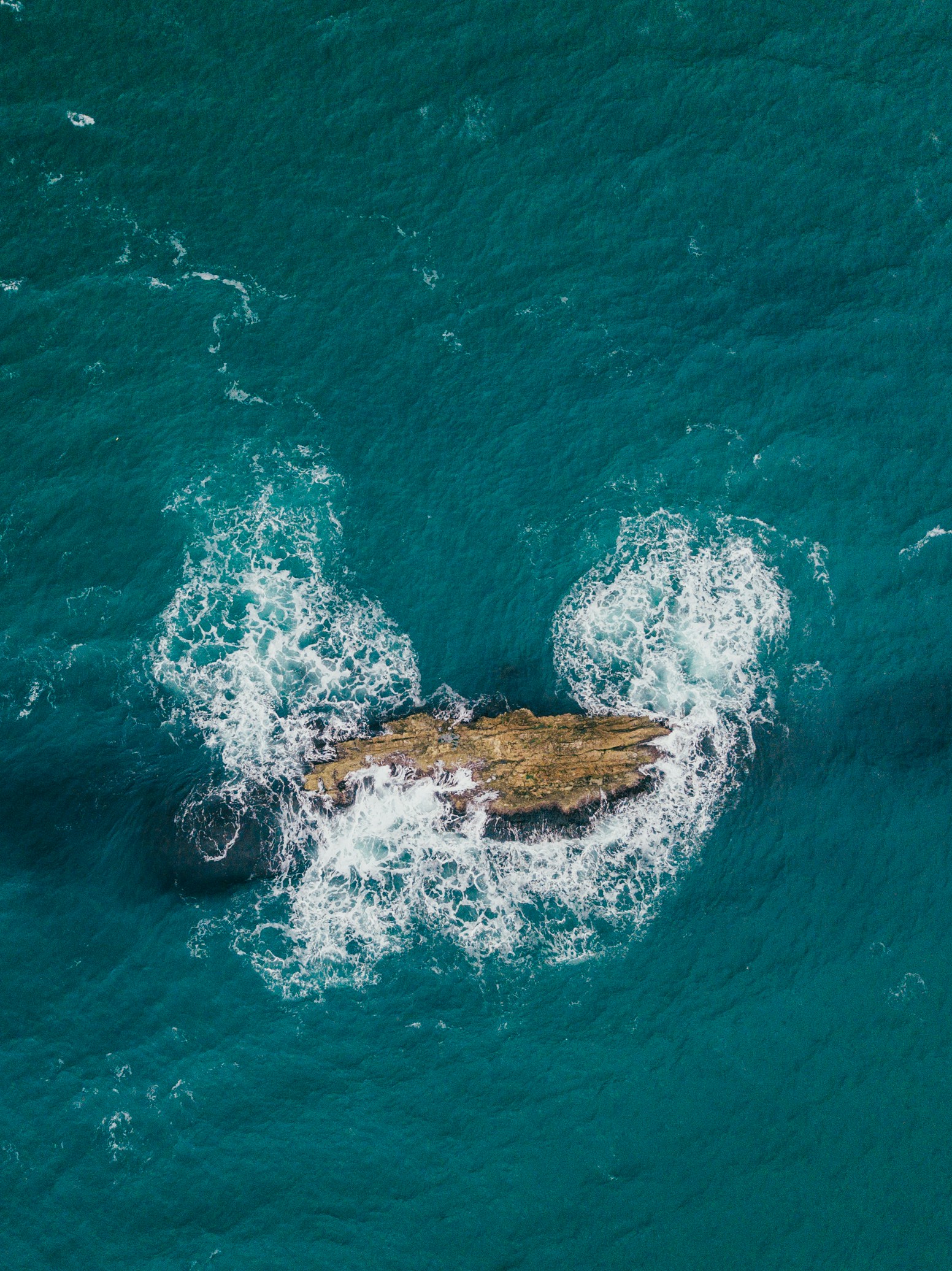 Free Unsplash photo from Richard Lock