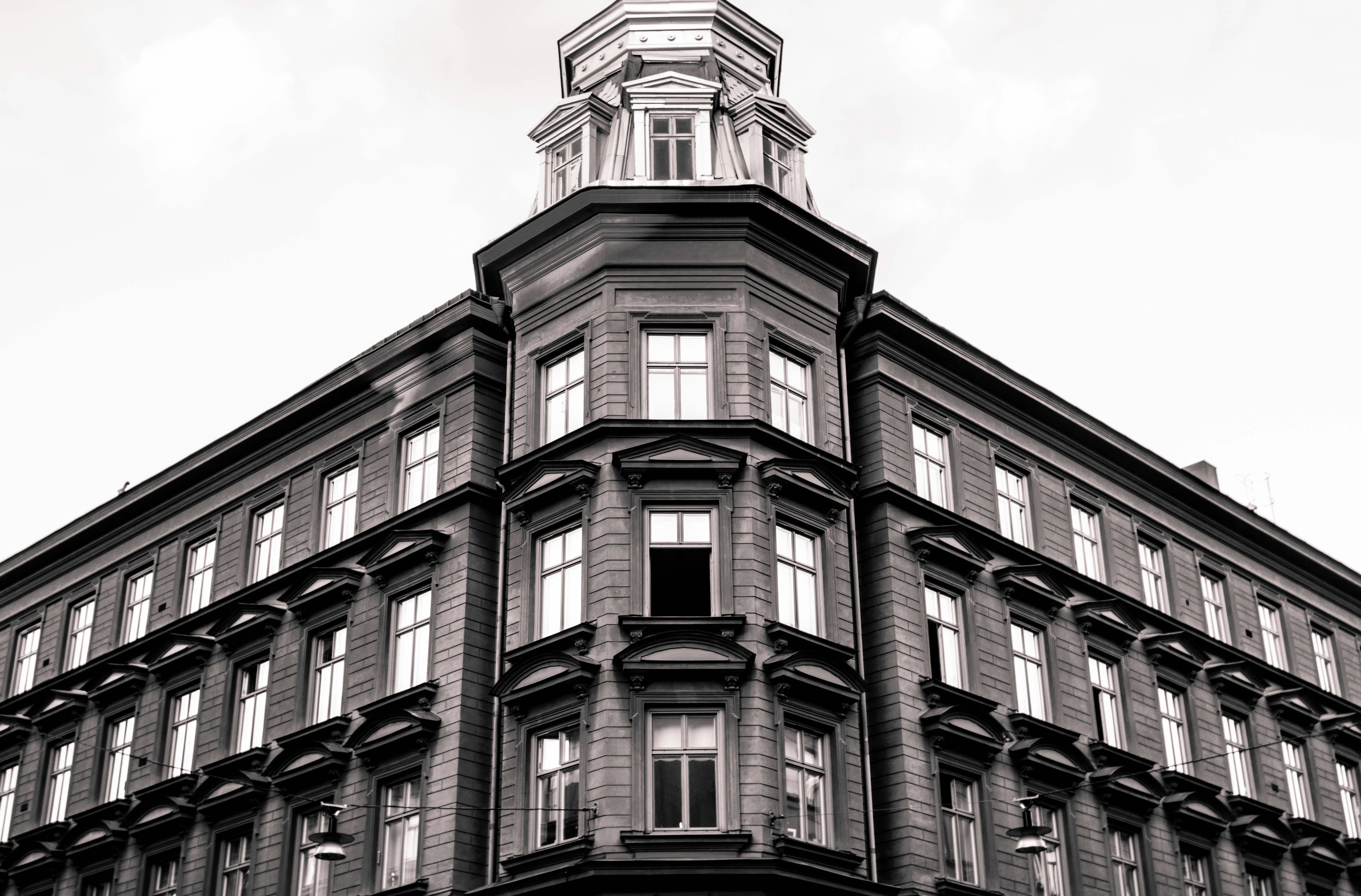 Free Unsplash photo from Hakan Tas