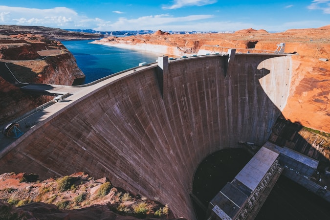 Aerial photograph of Hoover Dam, the concrete structure that holds back Lake Mead on the Colorado River