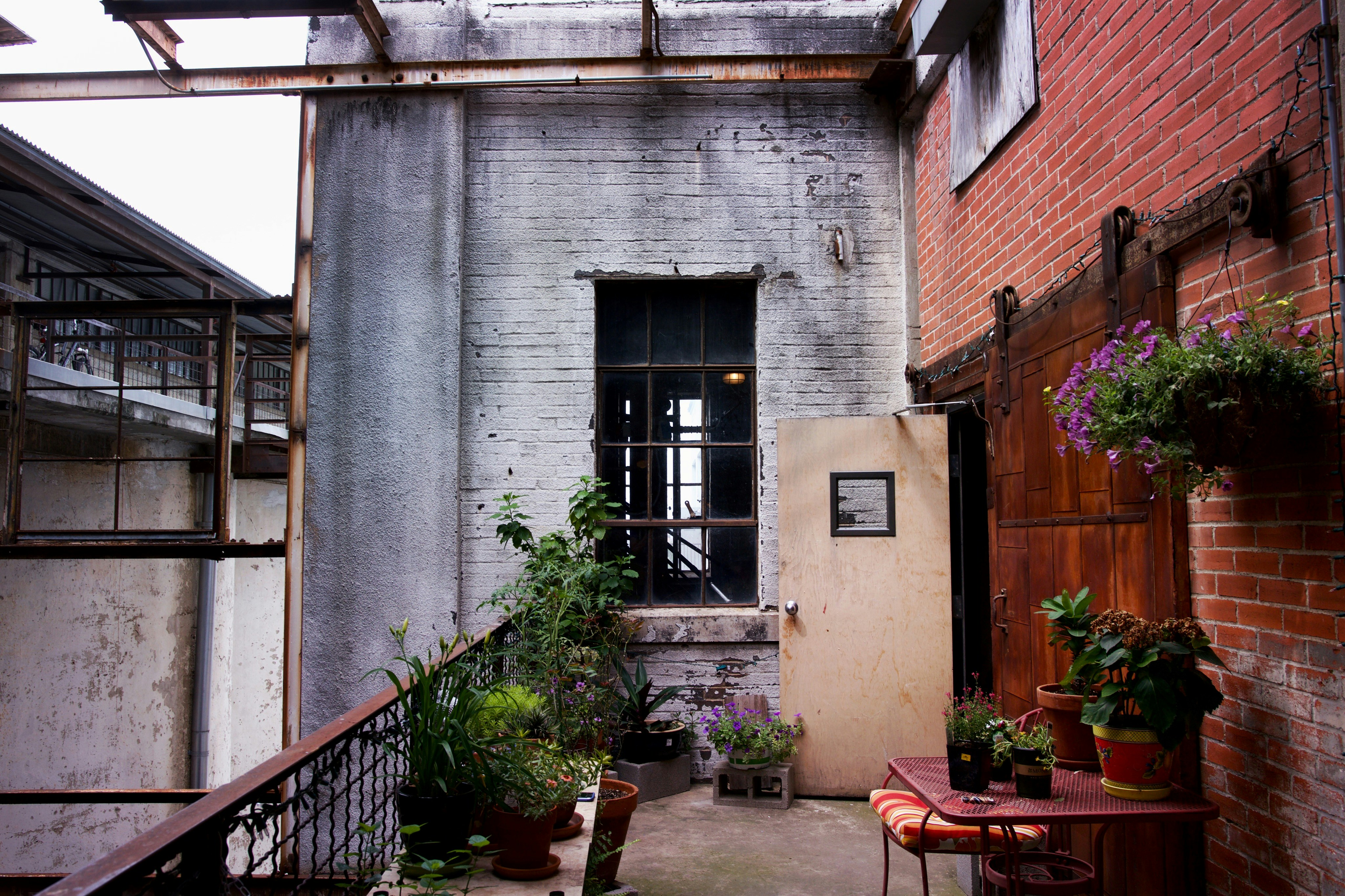 Mini Patios: 10 Ideas Económicas y Fáciles para Decorarlos con Estilo