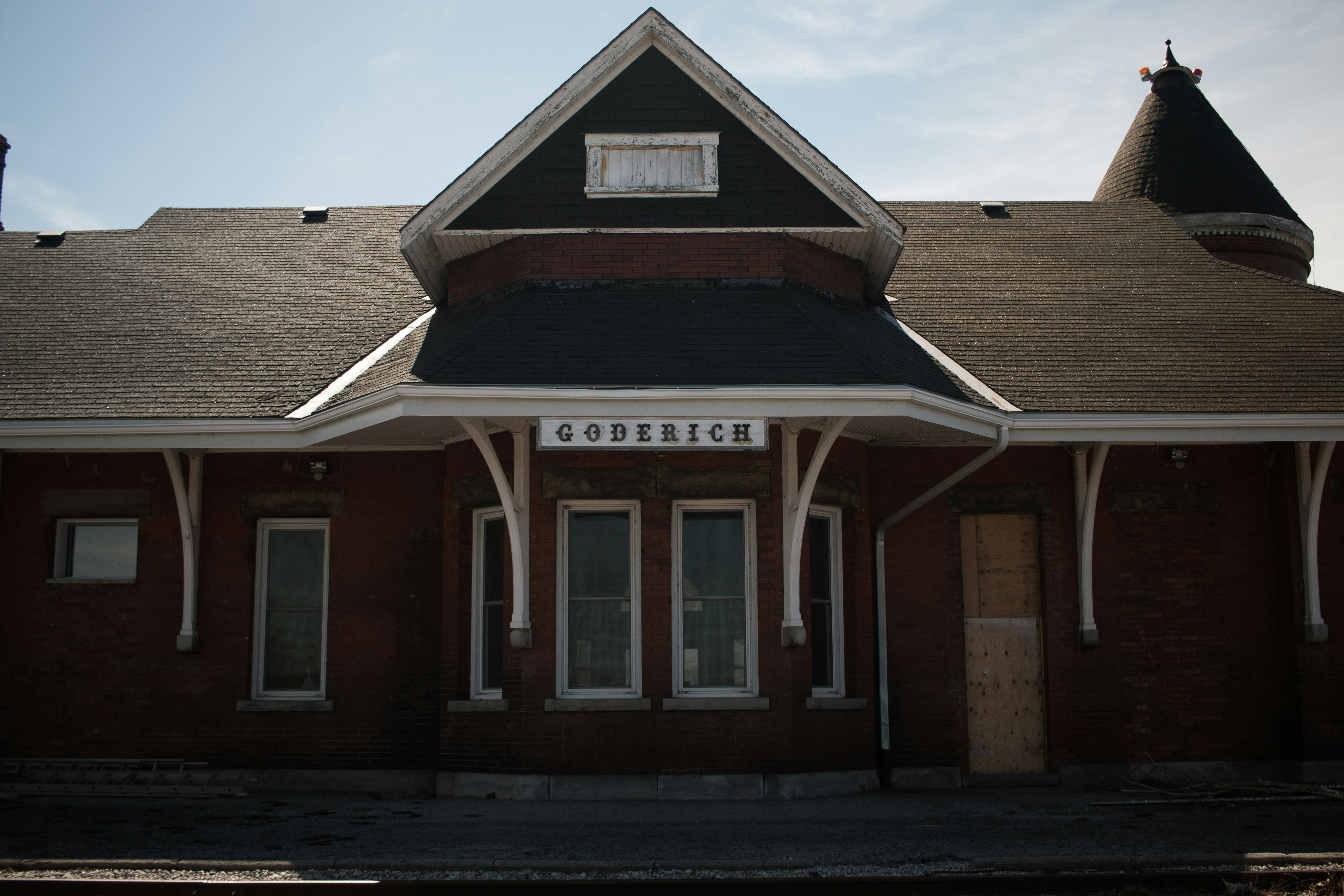 Free Unsplash photo from Dylan McLeod