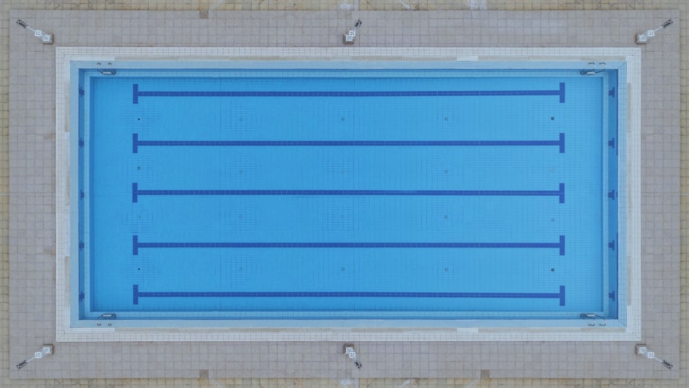 fotografía aérea de la piscina olímpica