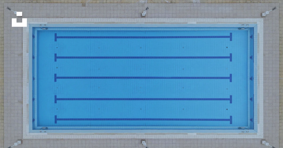 Photographie aérienne de la piscine olympique photo – Photo Bleu ...