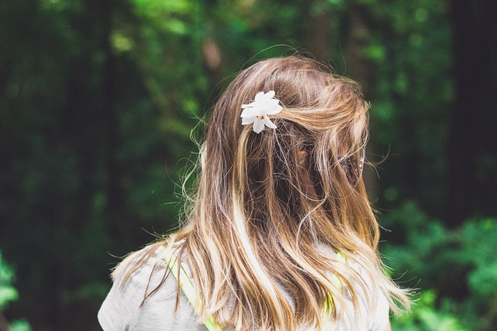 woman looking sideways in foreset