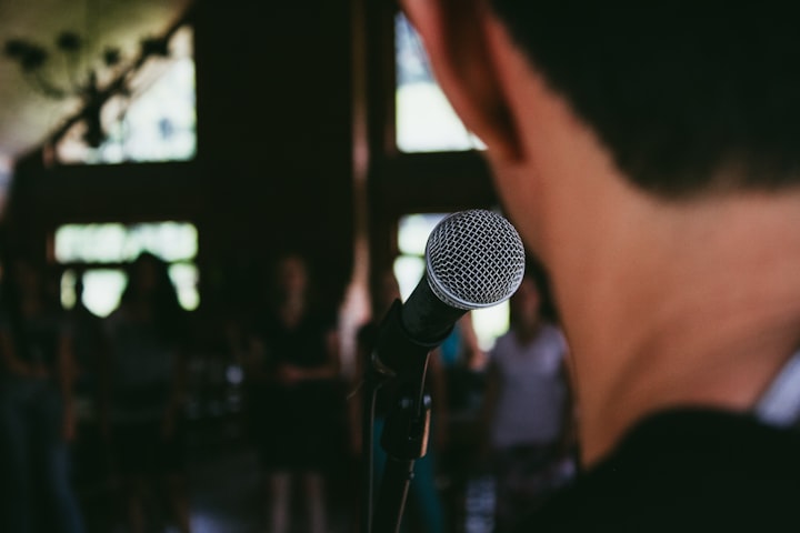 7 Tips That Will Help You Overcome Your Public Speaking Fear (Glossophobia)
