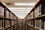 shallow focus photography of bookshelfs