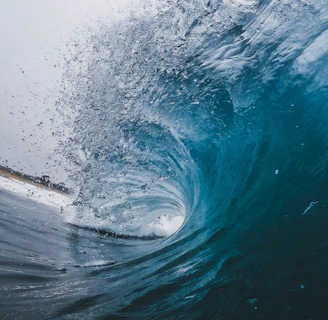 time-lapse photography of ocean waves