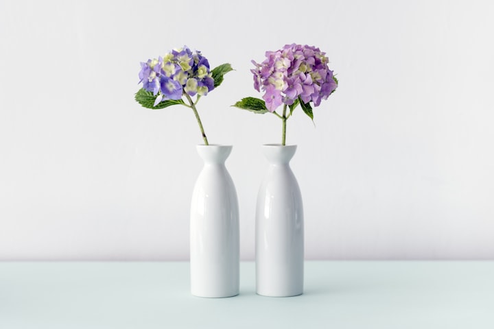 How to Integrate a Flower Vase in Every Room in the House
